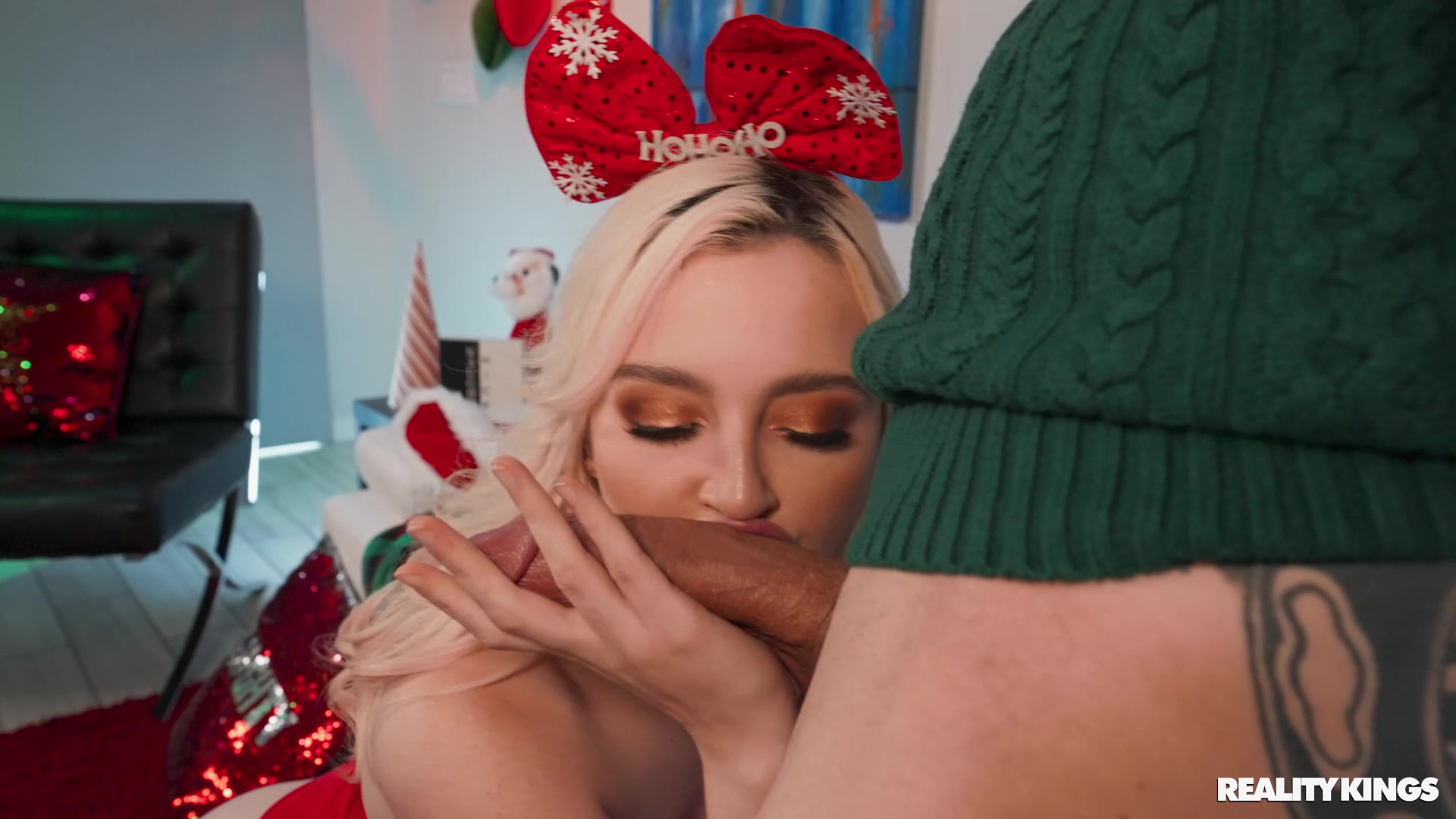 Lexi Lore – A Very College Christmas
