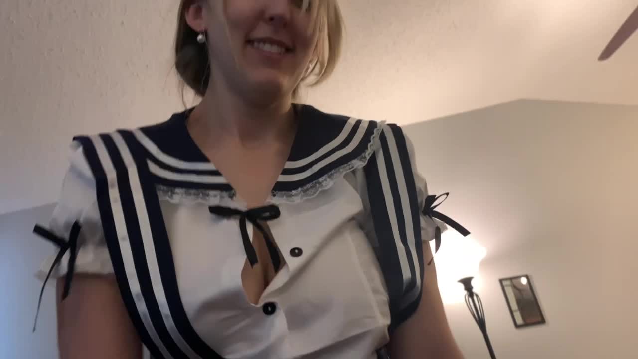 Erikaswingz Maid Surprises Client With A Blowjob