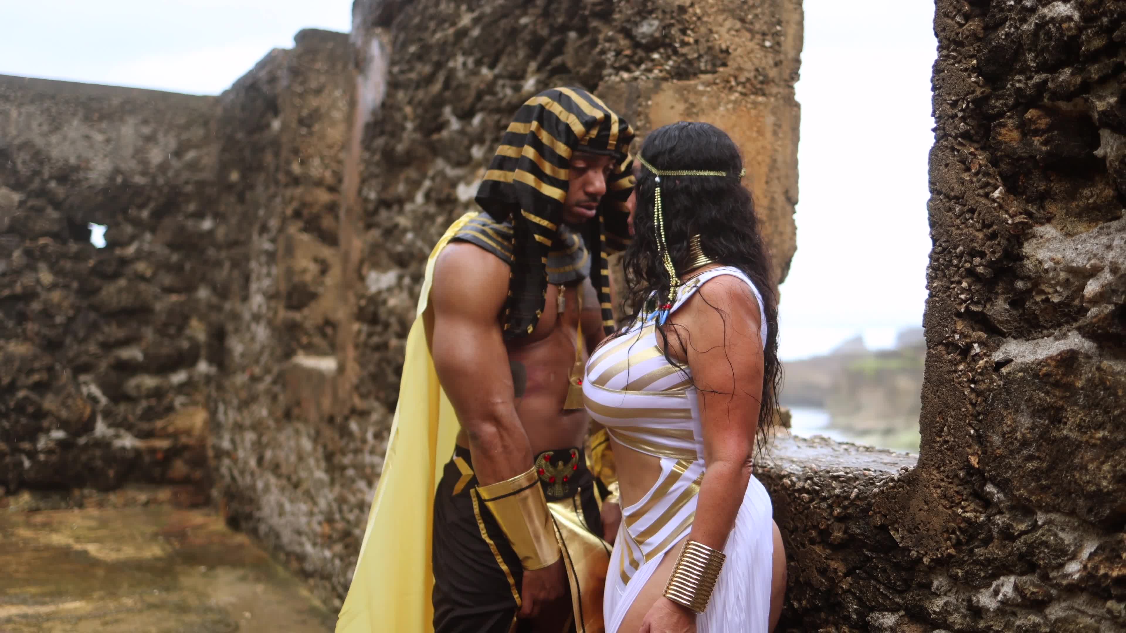 Queen Rogue The Pharaoh Wife Fuck Bbc Soldier