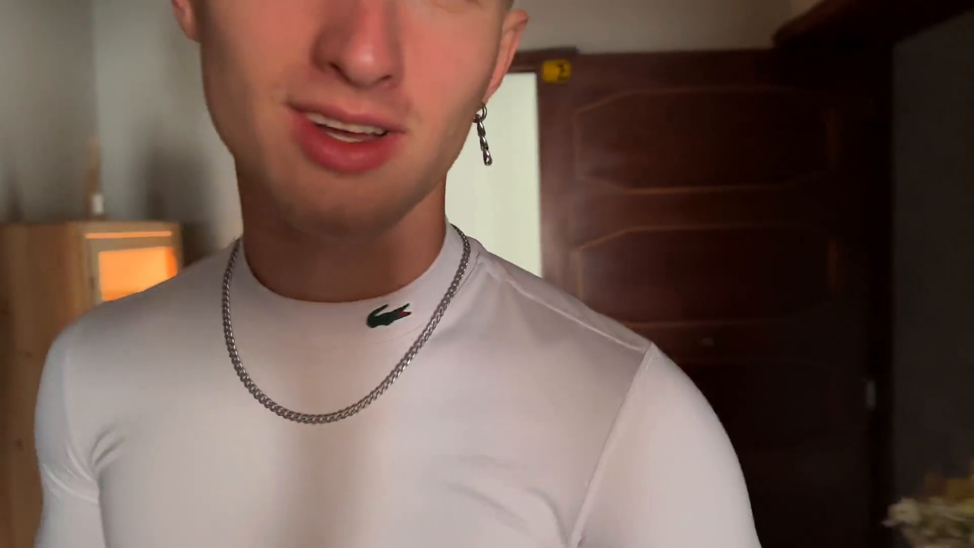 SpiriteMoon – Chubby Street Stranger Helped To Cum Three Times In Hostel – Bunny Rabbits