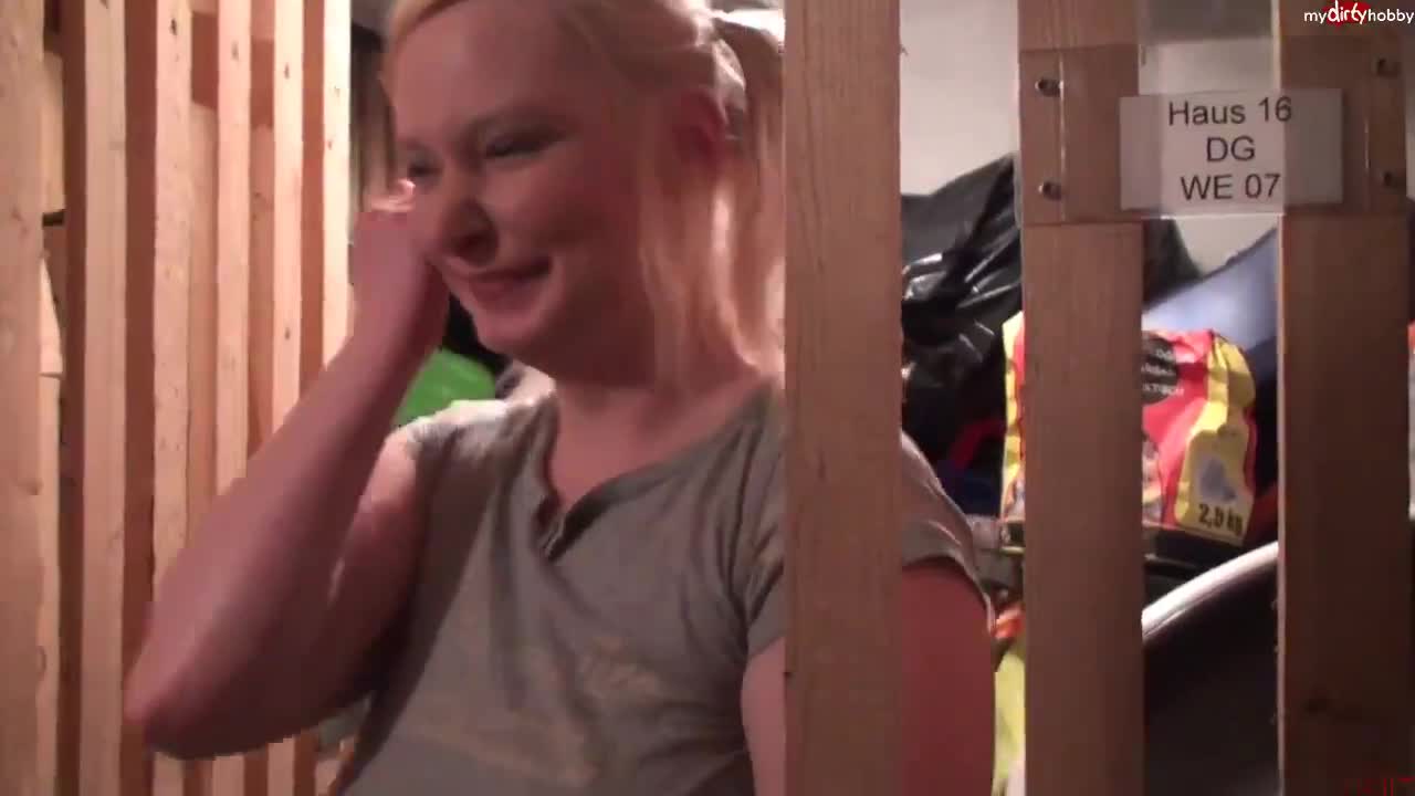 Sexy-Elli – Kellerkind (1 GEFICKT