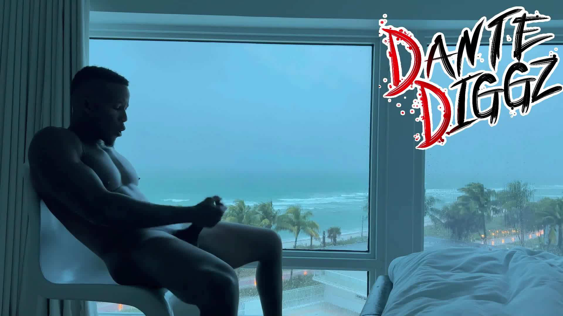 Dante Diggz – Morning BBC Alone Time During A Hurrricane On South Beach