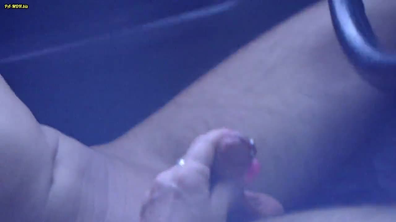 ASRUAN – GEB.FAHRT durch STADT HANDJOB SCHWANZpiercing