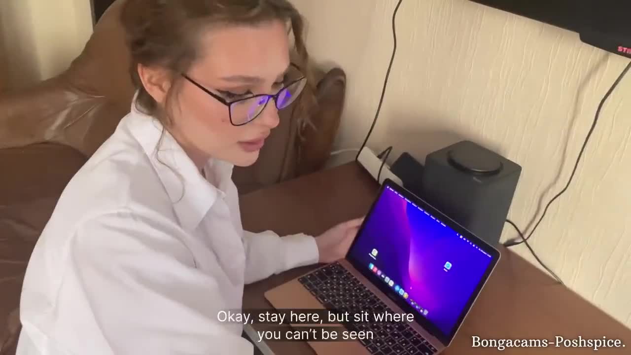 Alexa Poshspicy – POV.  “I have an important meeting” Cum on stepmom’s face (With subs)
