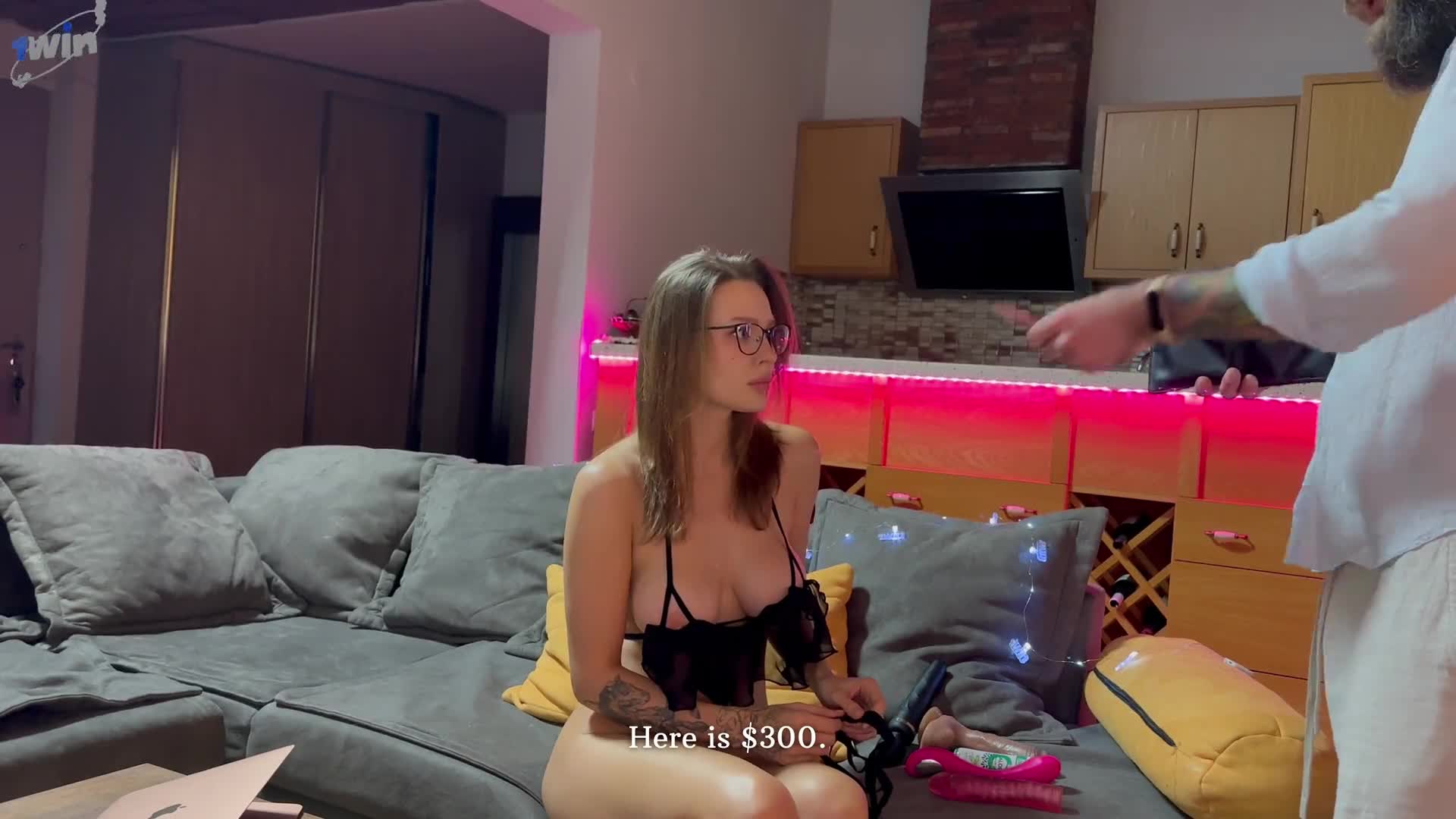 Alexa Poshspicy – I caught the stepdaughter of a webcam model for work and fucked her live on air for money